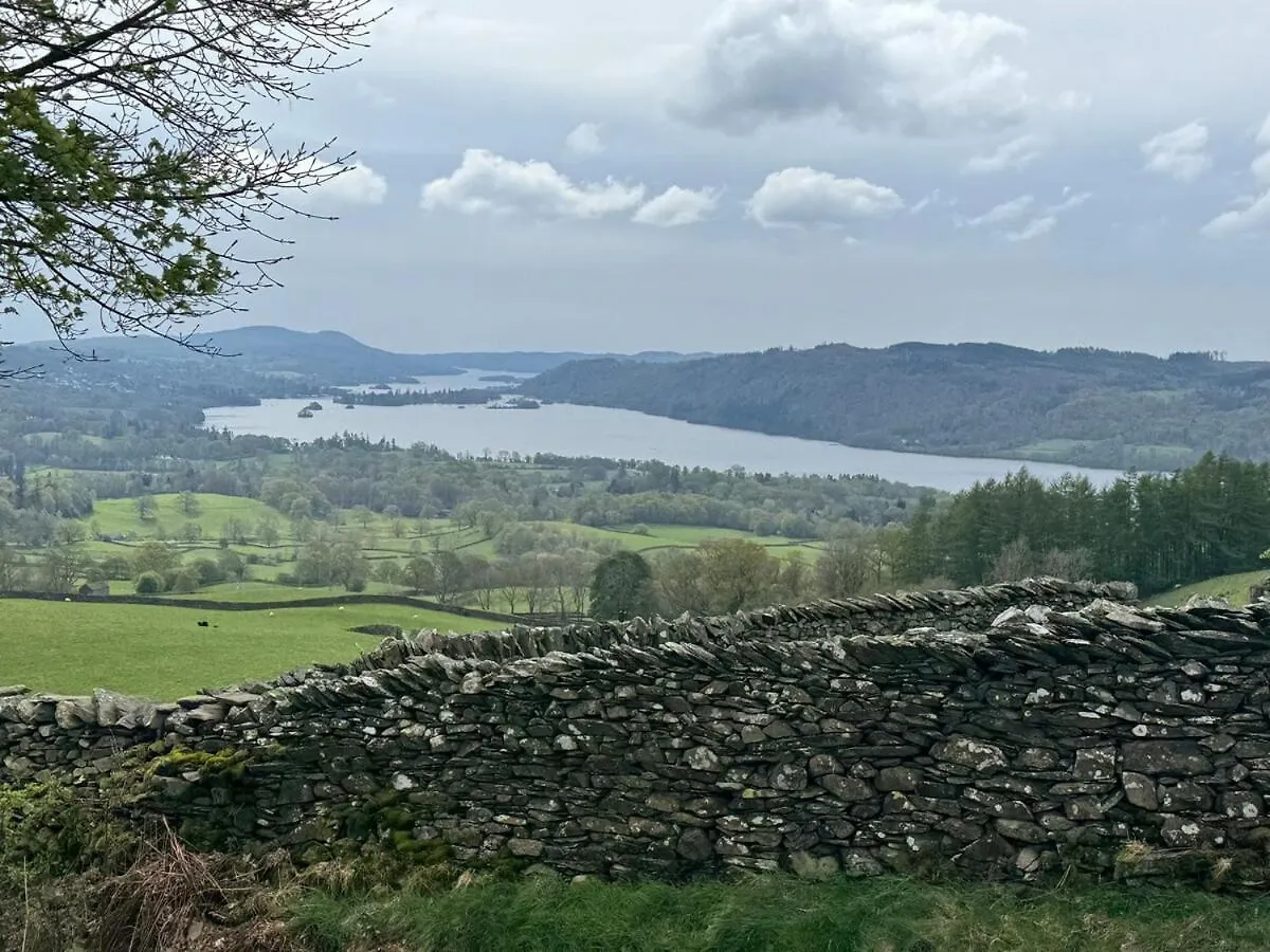 Cosy Lakeland Flat Between & Windermere Bowness-on-Windermere