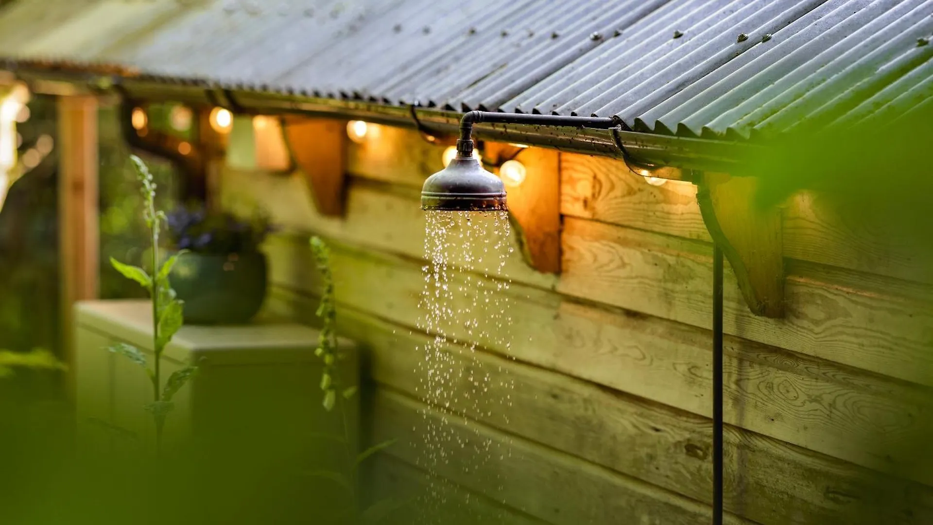 The Hut At Rawsons * Levens