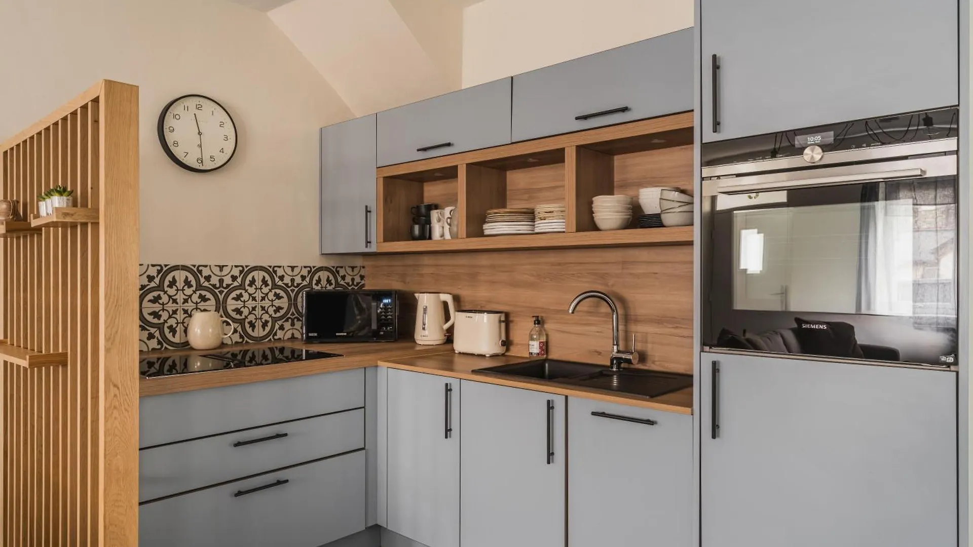 Ferry View Cottage, 3 Bed En-suite, Hot Tub Bowness-on-Windermere