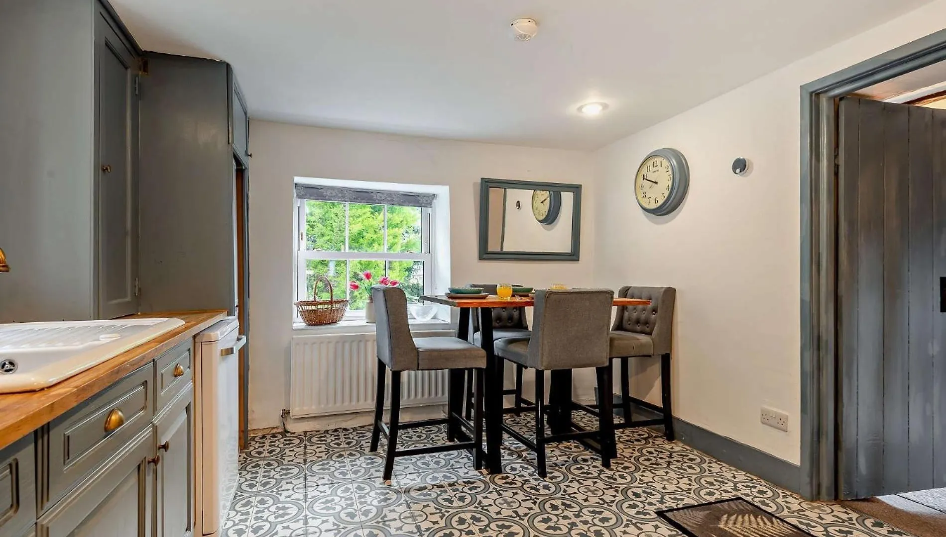 2 Bed In 94582 Brigsteer