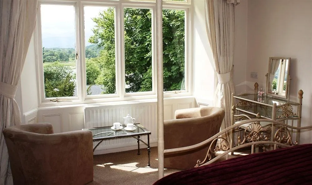 Lakehouse At The Waterhead