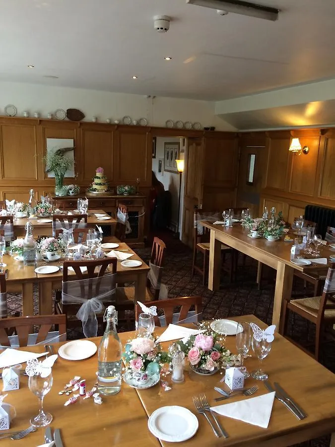 Hotel Wood Hall 2*