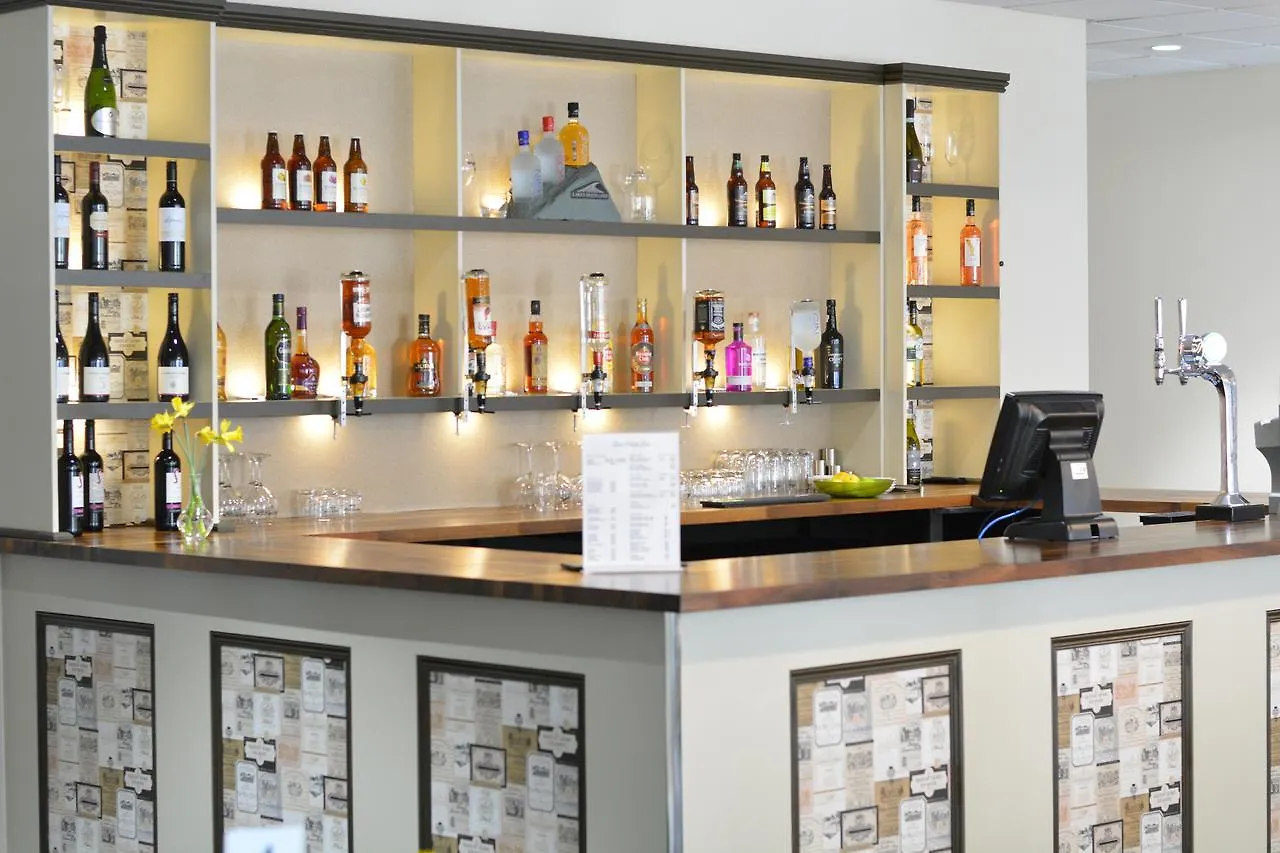Hotel Summergrove Halls