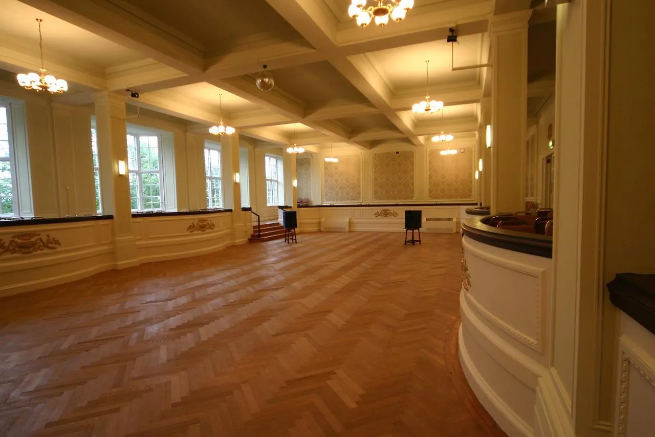 Hotel Cumbria Grand 3*