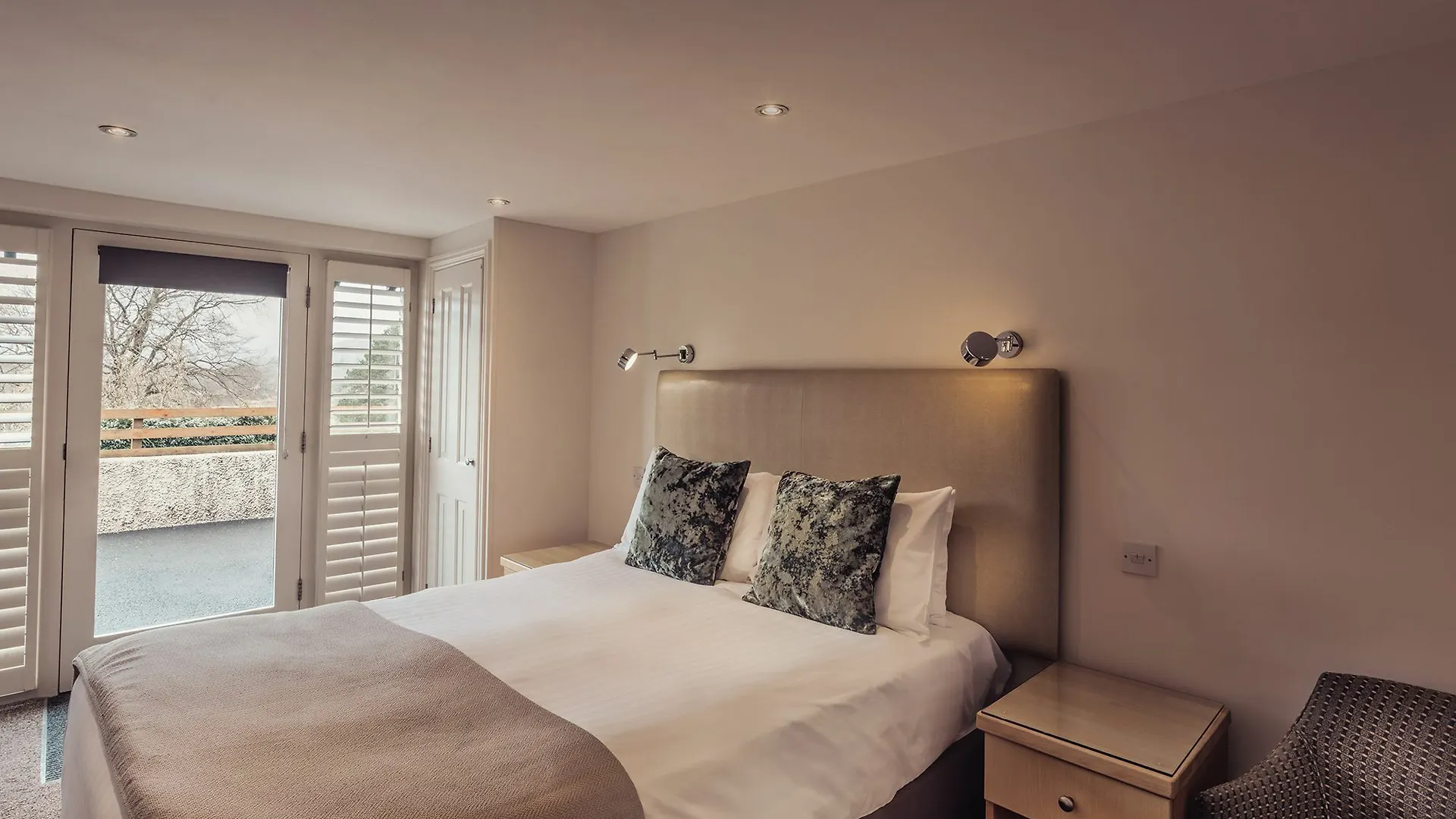 Lakehouse At The Waterhead