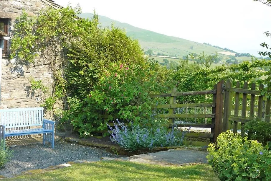 בית נופש Bluebell Cottage, Cumbria סדברג