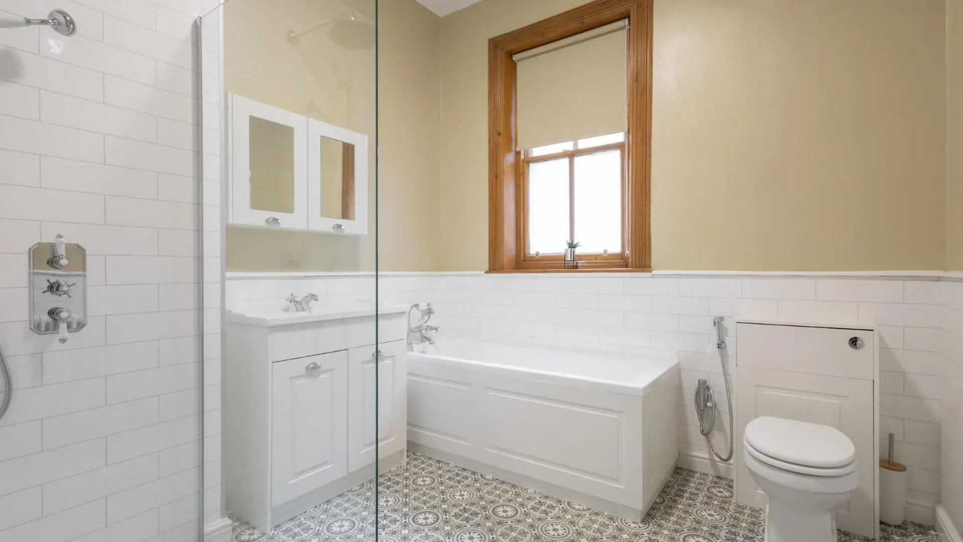 Host & - Chatsworth Townhouse Ii *