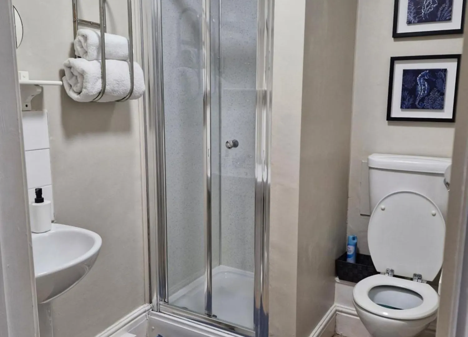 Warwick Guest house