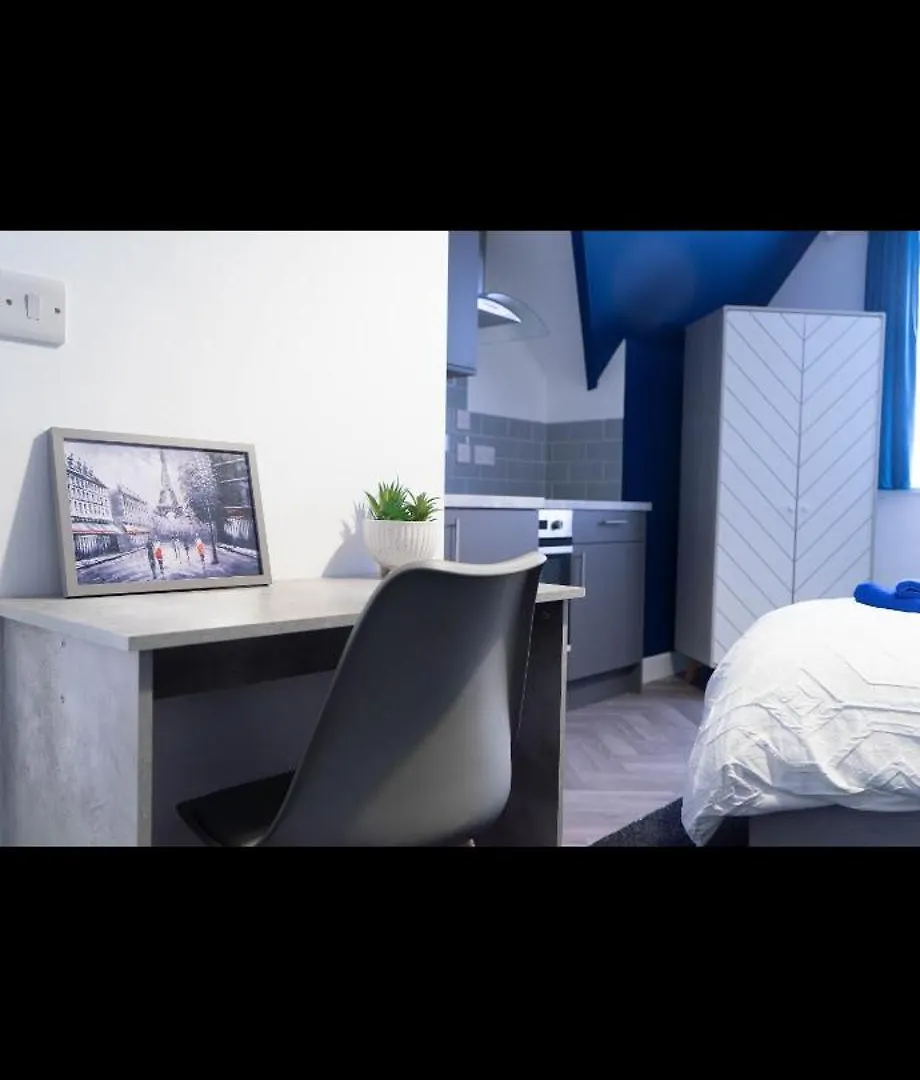 Warwick Spaces Aparthotel
