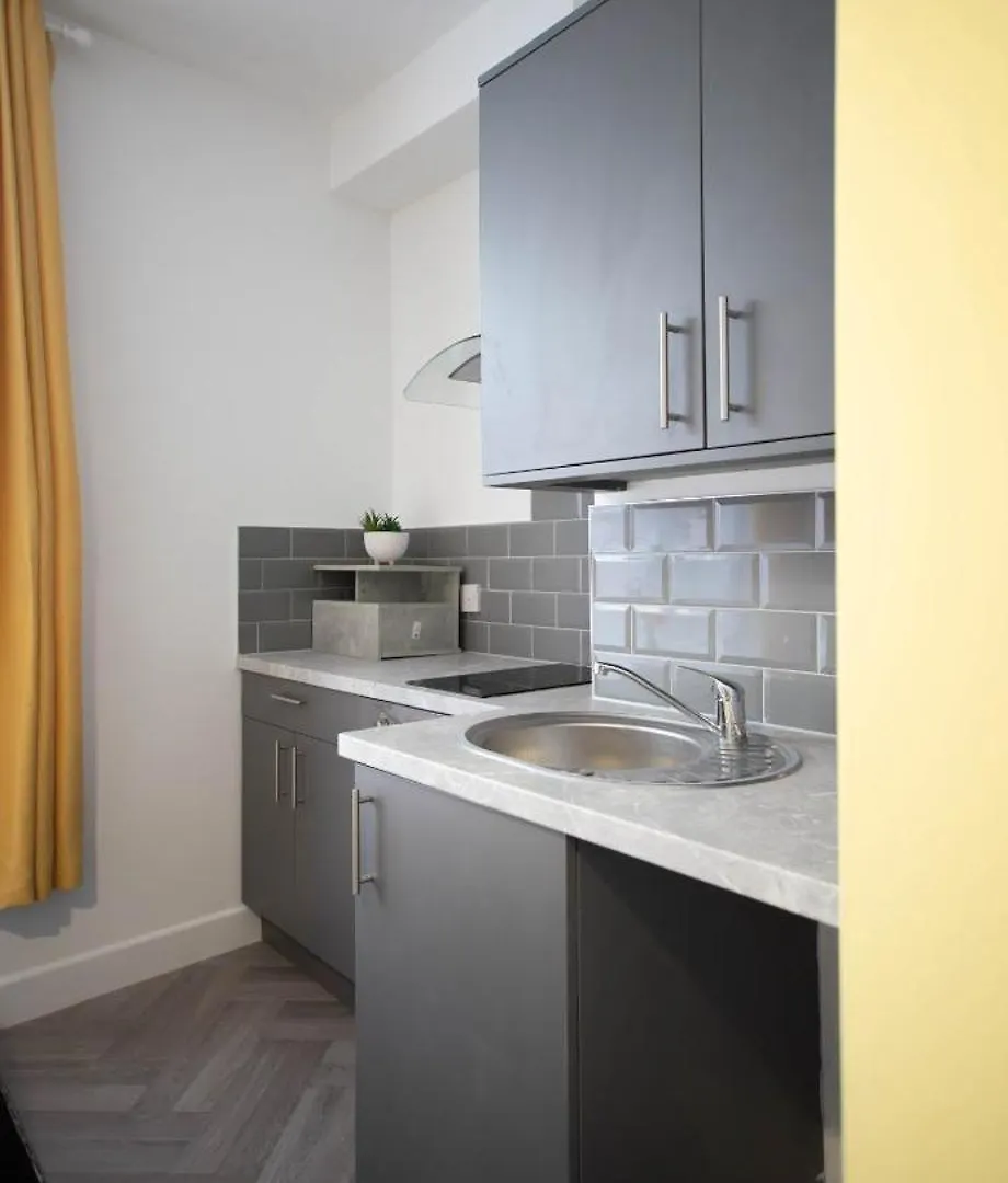 Aparthotel Warwick Spaces *