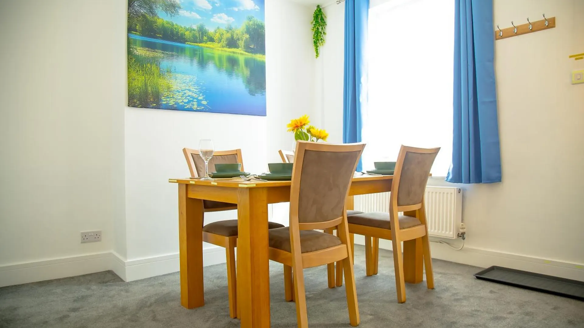Nyaraló Lucky 15 - Ideal For Trade & Family - 2 Bedrooms - 2 Beds - Max 4 Guests - Close To Bae, Docks, District, Beaches