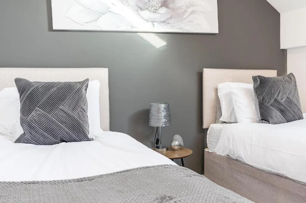 Cozy & Modern In *