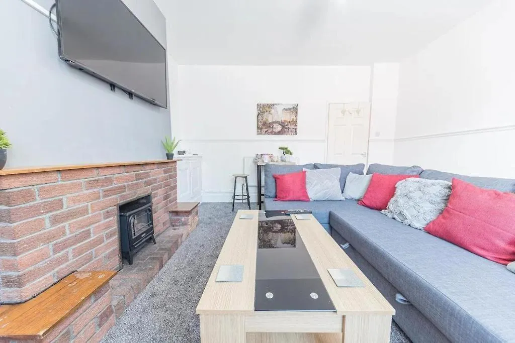 Cozy & Modern In Apartman *