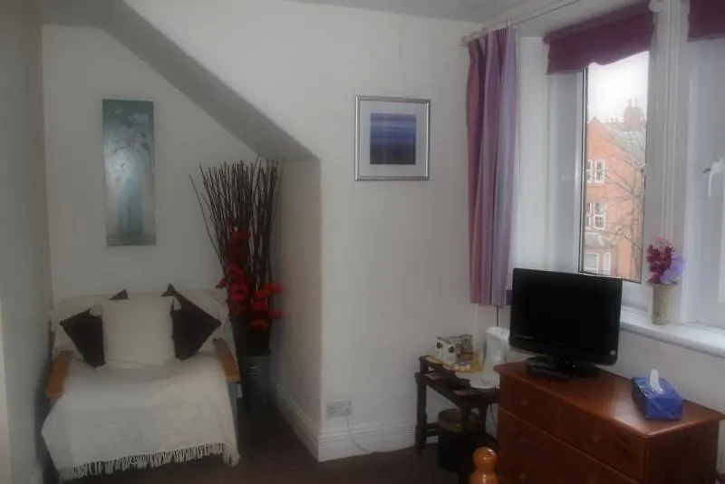 Warwick 3* Carlisle (Cumbria)