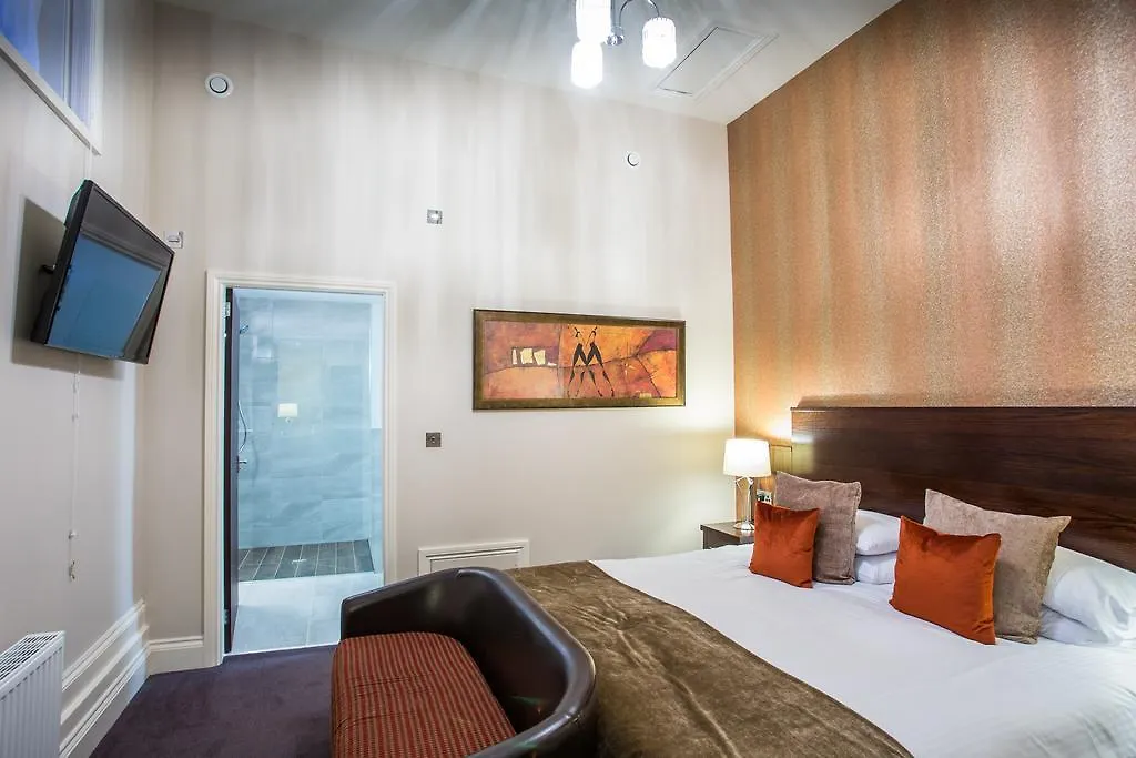 The Duke Of Edinburgh & Bar Hotel