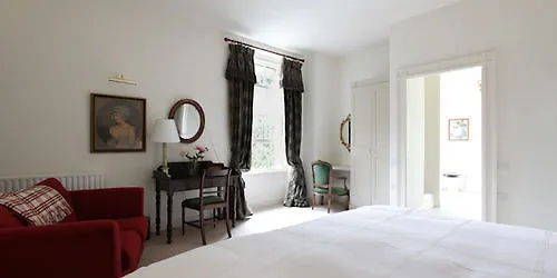 Oda ve Kahvaltı Warwick Hall 3*
