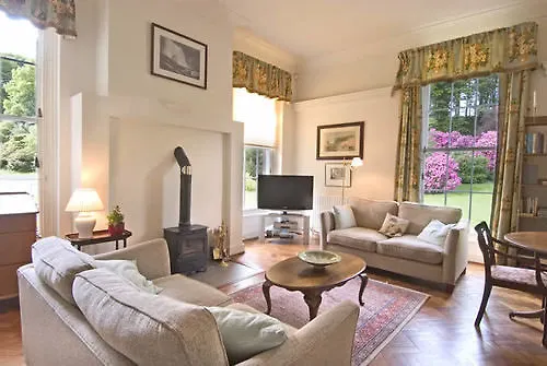 Oda ve Kahvaltı Warwick Hall 3*