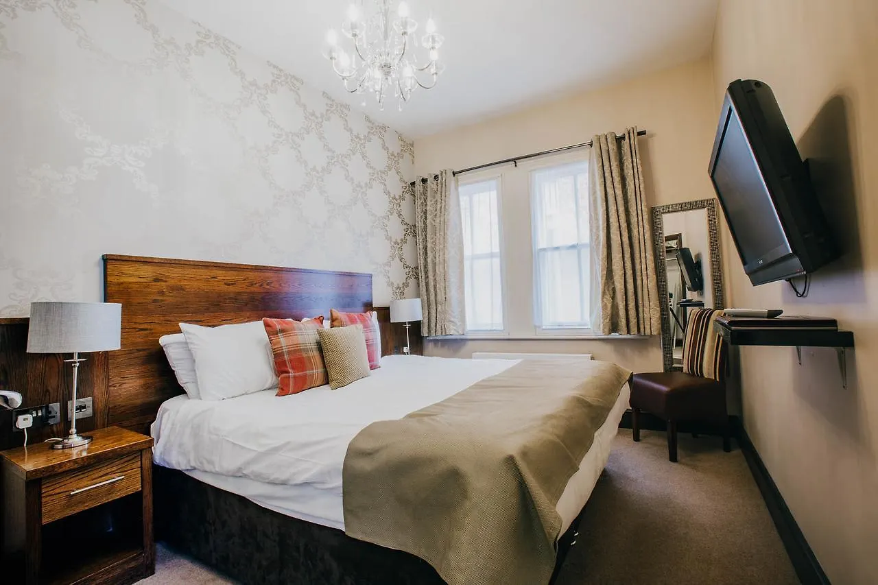 The Duke Of Edinburgh & Bar Hotel