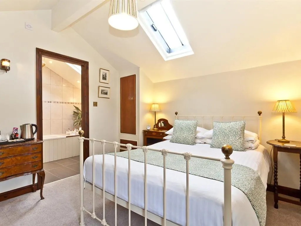 Bed & Breakfast Waterwheel 4*