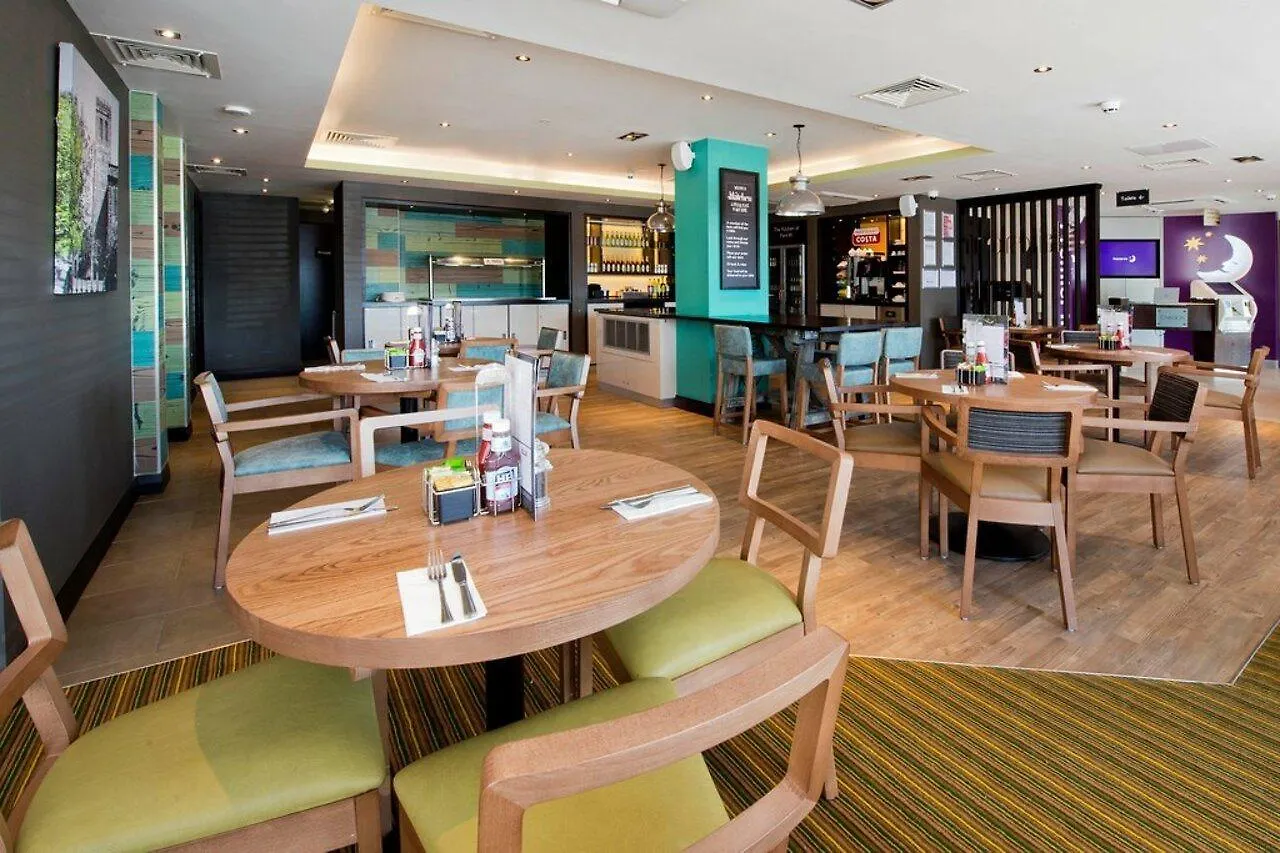 Premier Hotel 3*