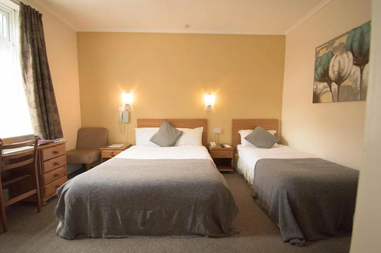 فندق Pinegrove 3*