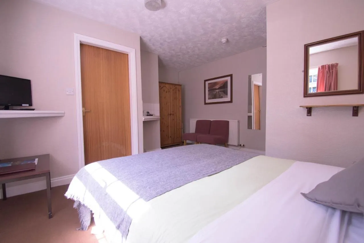 Pinegrove 3* Carlisle (Cumbria)