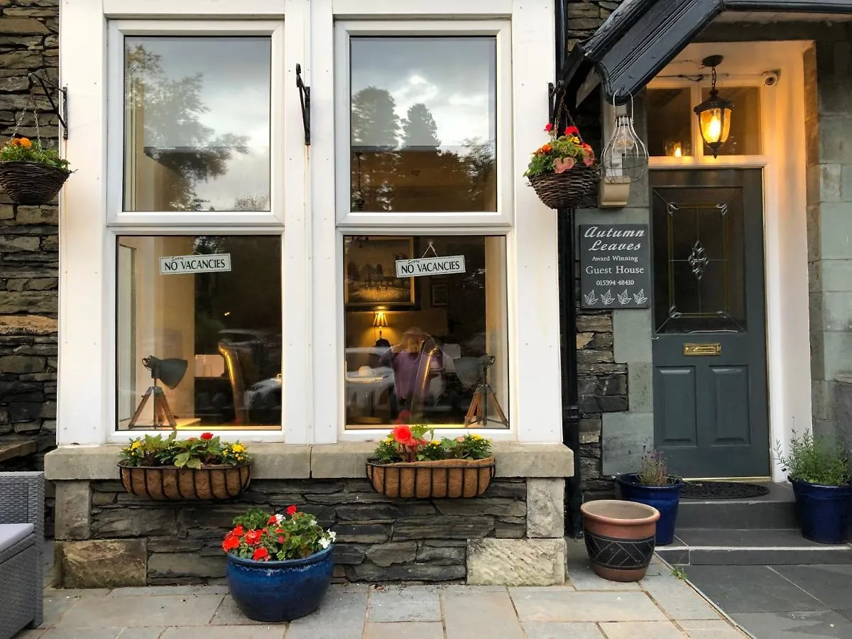 Autumn Leaves 3* Windermere