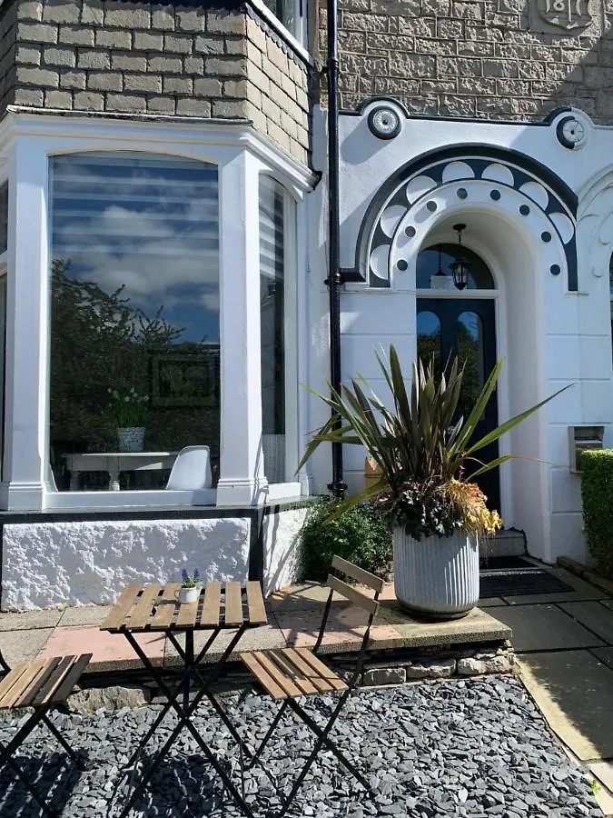 Guest house Sundial Kendal