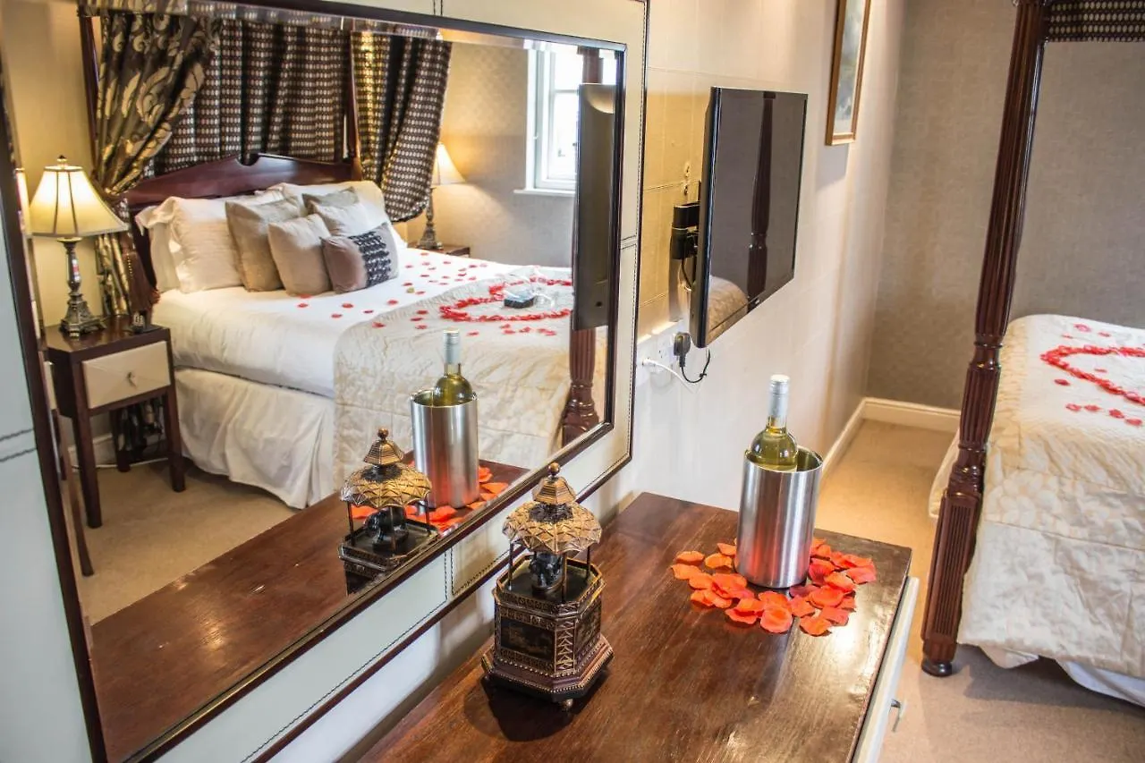بيت ضيافة The Howbeck & The Retreat Incl Off-site Health Club And Parking Ev Point Available 5*