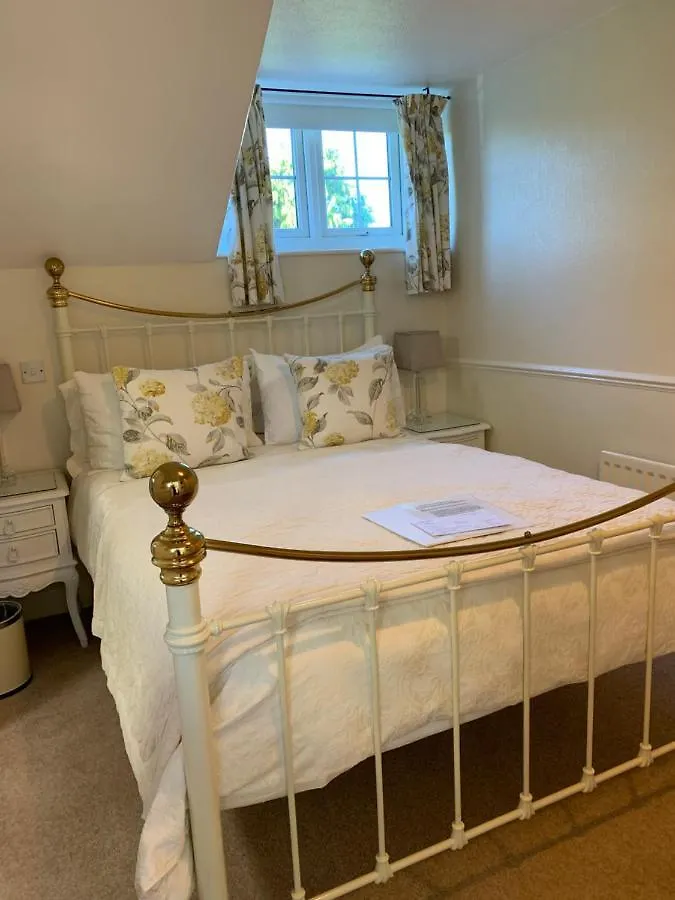 Kenilworth Guest house 4*
