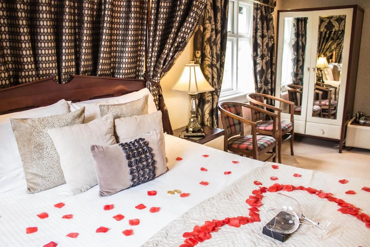 The Howbeck & The Retreat Incl Off-site Health Club And Parking Ev Point Available 5*