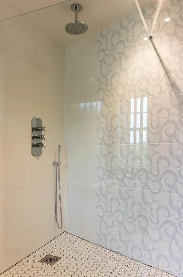 Hotel Newby Bridge Hotel 3*