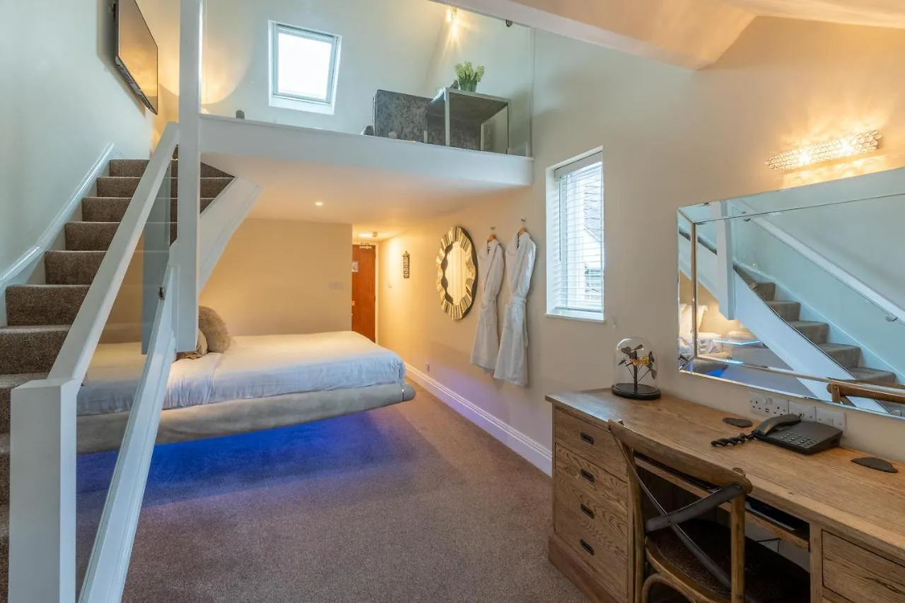 Lakes & Hotel Bowness-on-Windermere