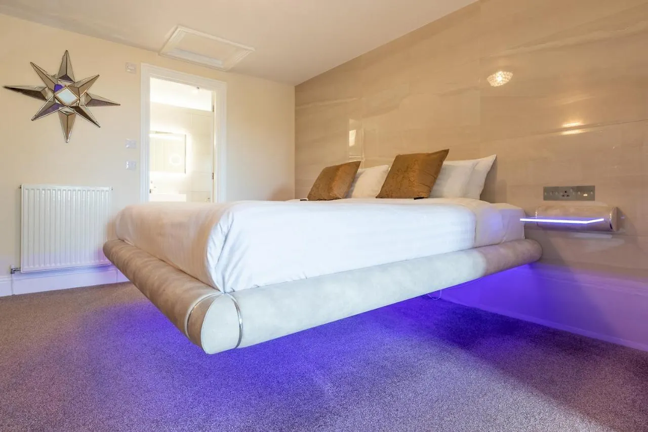 Lakes & Hotel 5*
