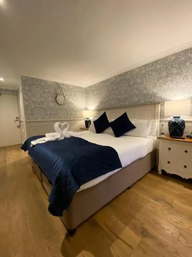 The Loft Albergue
