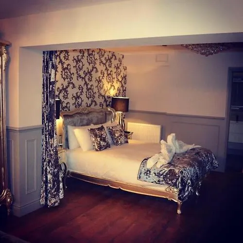 The Loft Albergue