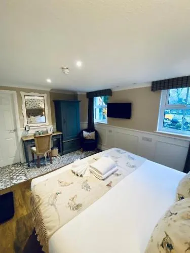 The Loft Albergue