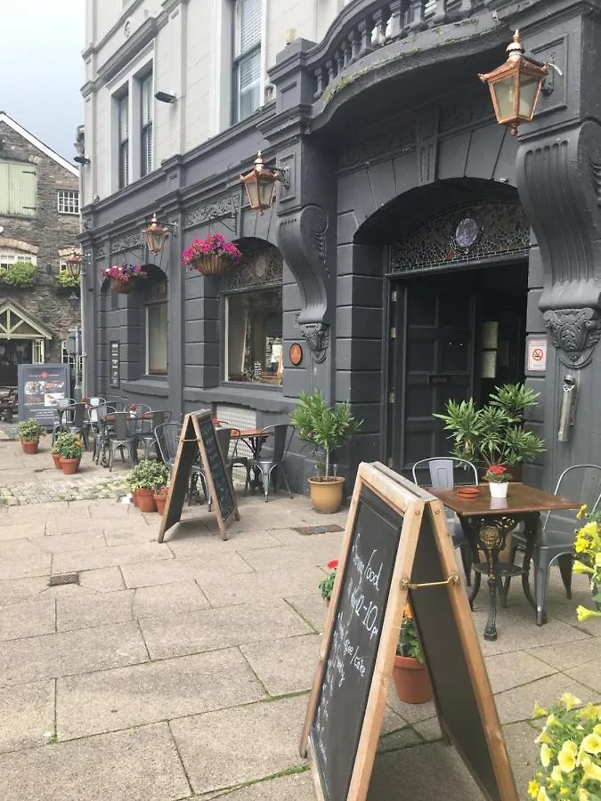 Kings Arms Hotel 2*