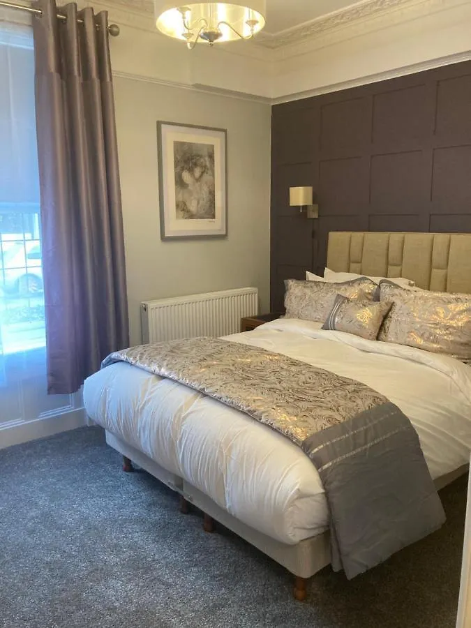 Abbey Court 2*
