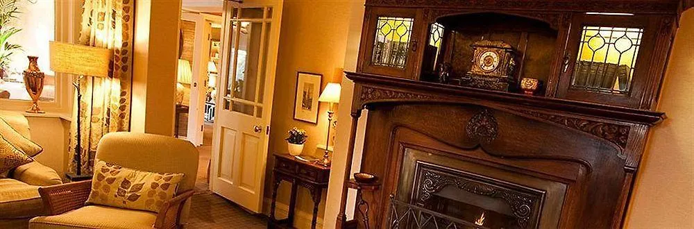 Hotel Gilpin & House