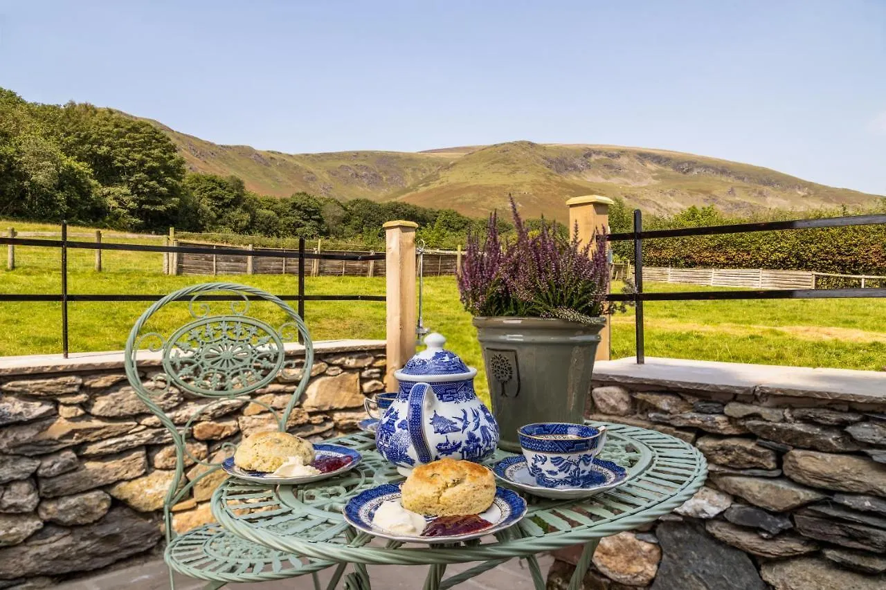 Bed & Breakfast Whicham Hall *