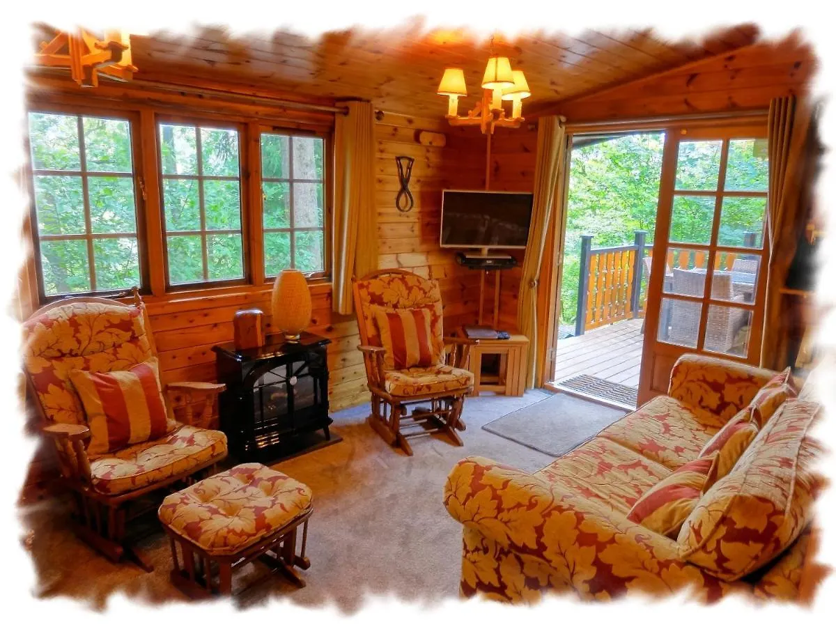 Blelham Tarn Rustic In Tranquil Woodland Holiday home