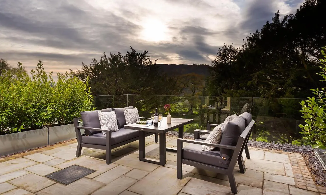 Larna Place Ambleside