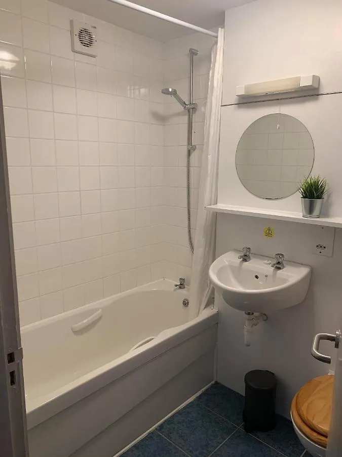 The Royal Oak Hotel 2*