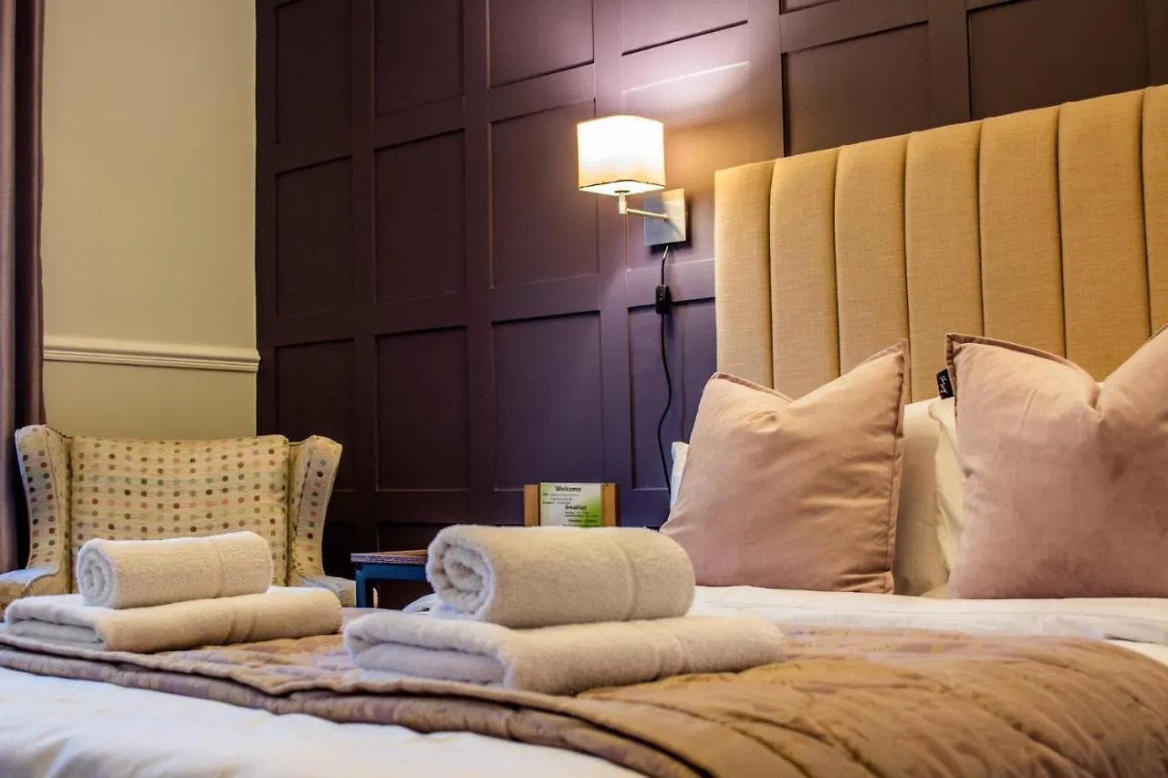 Abbey Court 2*