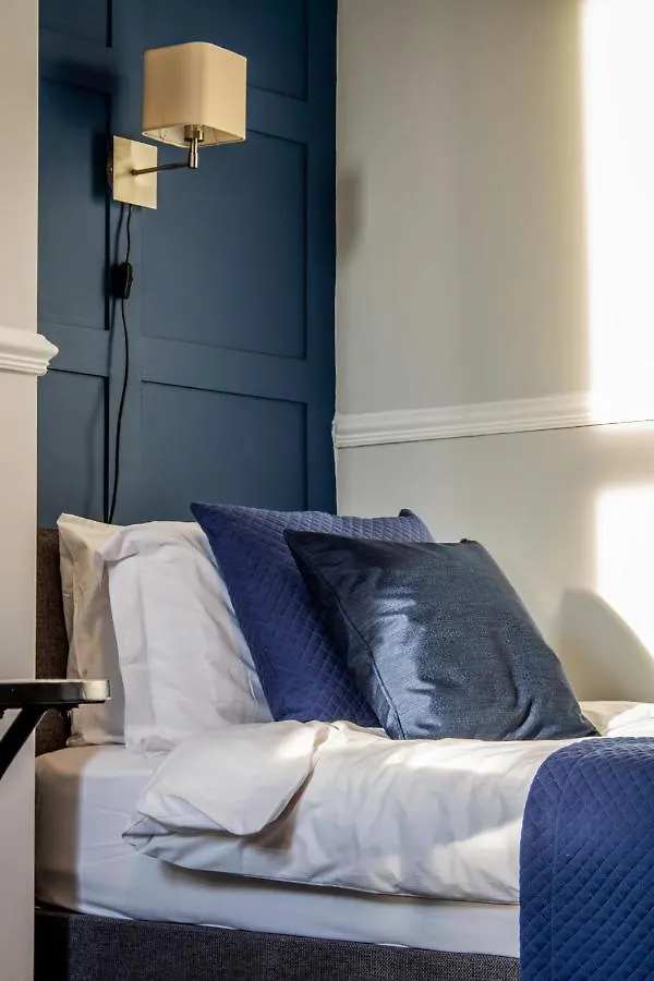 Abbey Court Guest house 2*
