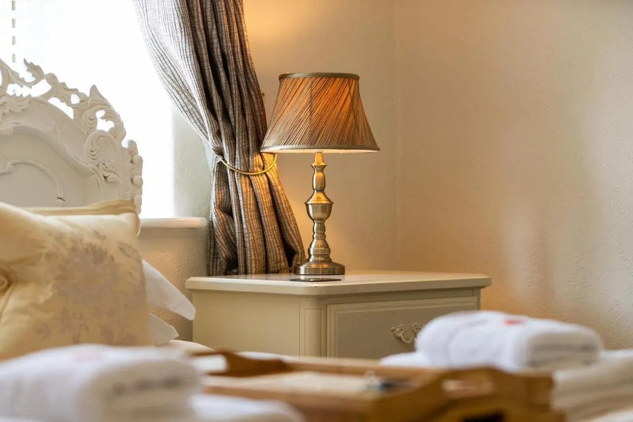 Chestnuts (adults Only) 4*