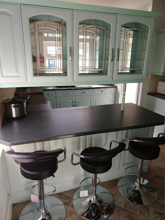 Napier Town House - Self Catering - Style - Twin And Double 2* Workington