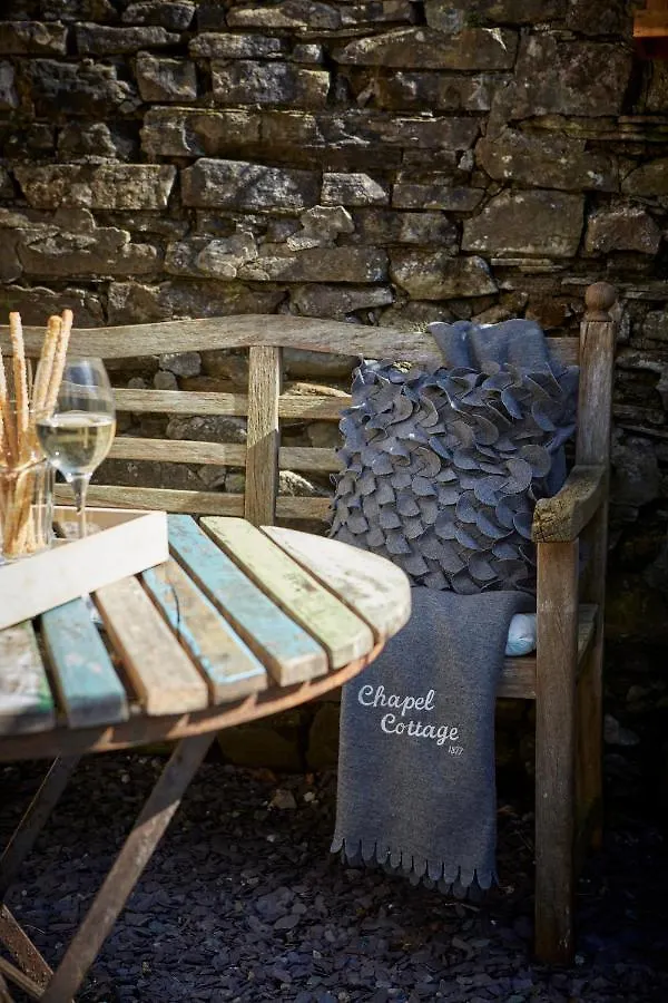 Chapel Set In A Private Courtyard In Location With 2 Parking Spaces * Kirkby Lonsdale