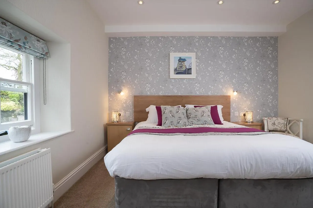 Brantholme Bed and Breakfast 4*
